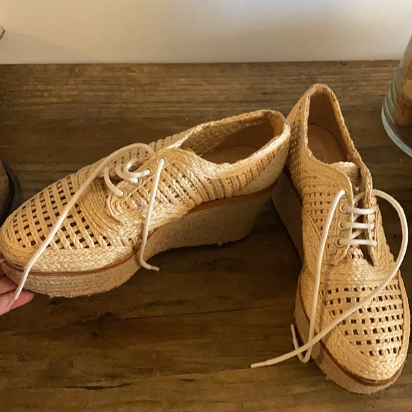 Shoes - Picture 12 of 16